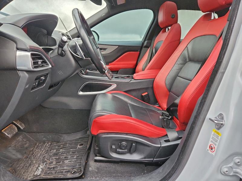 Фото 7 - JAGUAR F-PACE