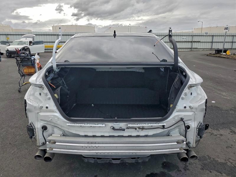 Фото 6 - TOYOTA CAMRY