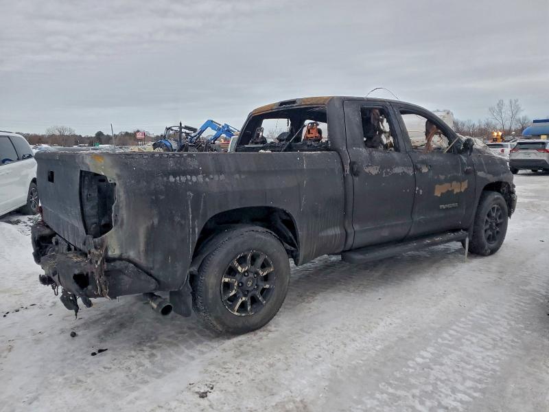 Фото 3 - TOYOTA TUNDRA