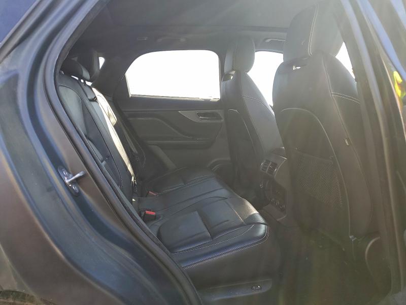 Фото 11 - JAGUAR F-PACE