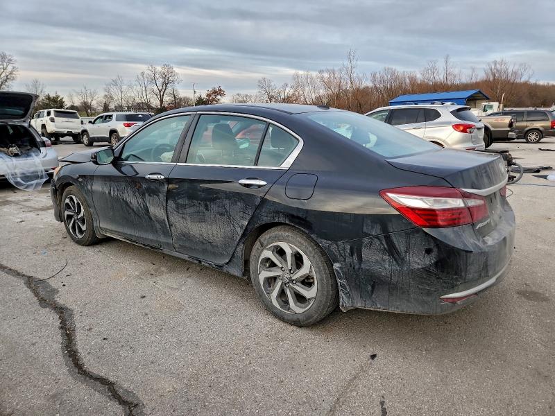 Фото 2 - HONDA ACCORD