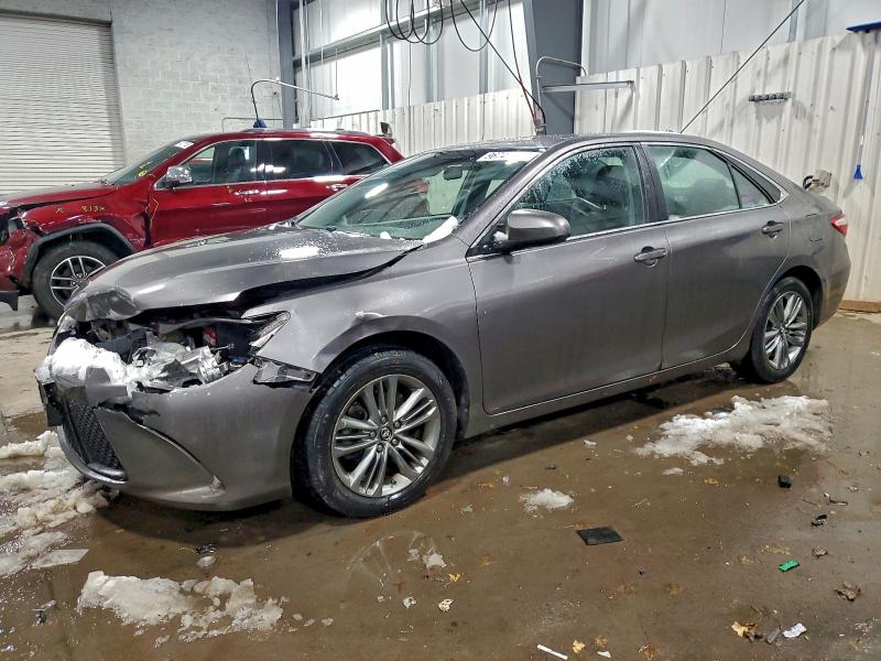 Фото 1 - TOYOTA CAMRY