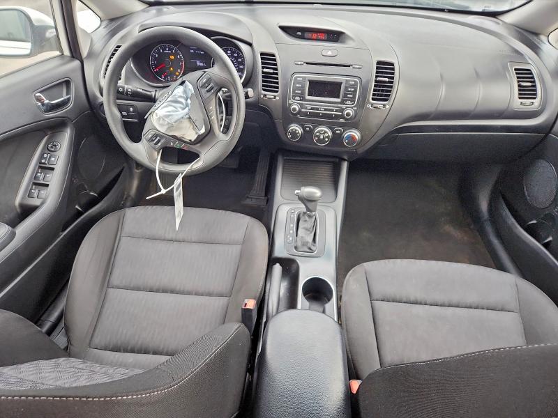 Фото 8 - KIA FORTE