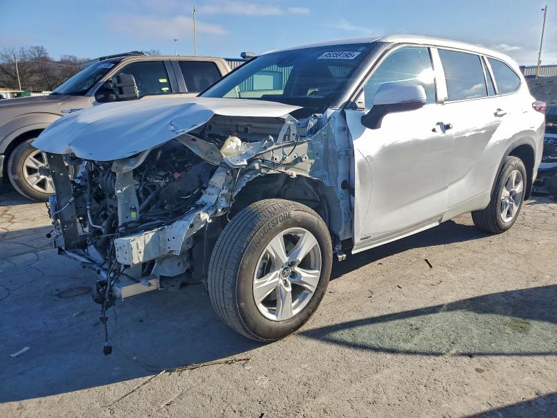 Фото 1 - TOYOTA HIGHLANDER