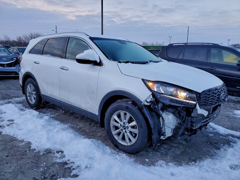 Фото 4 - KIA SORENTO