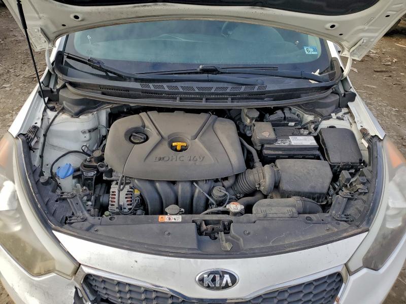 Фото 11 - KIA FORTE