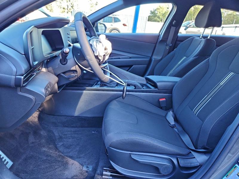 Фото 7 - HYUNDAI ELANTRA