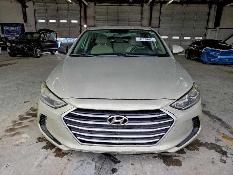 Фото 5 - HYUNDAI ELANTRA