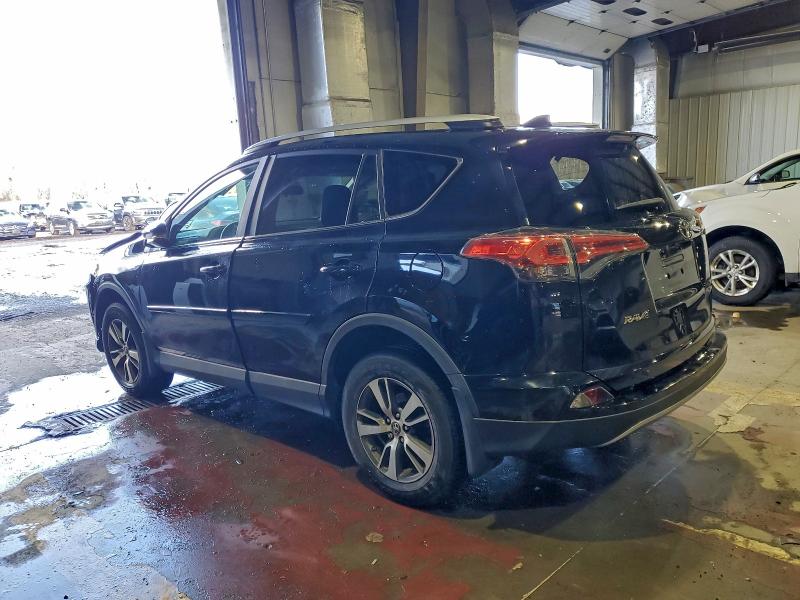 Фото 2 - TOYOTA RAV4