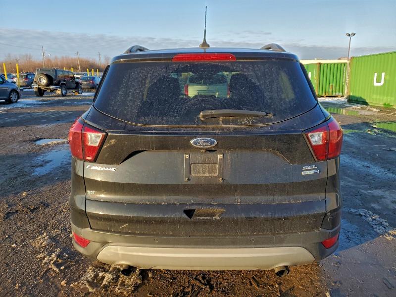 Фото 6 - FORD ESCAPE