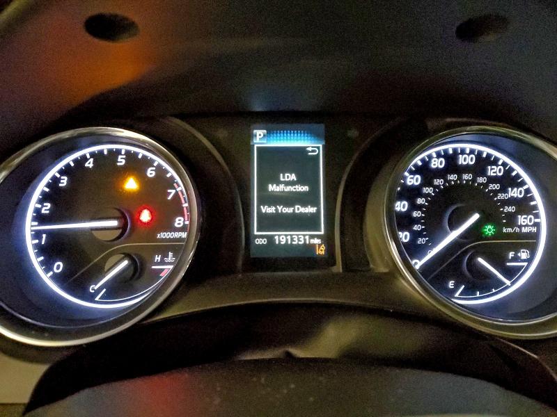 Фото 9 - TOYOTA CAMRY