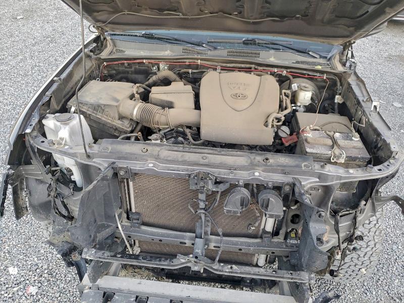 Фото 11 - TOYOTA TACOMA