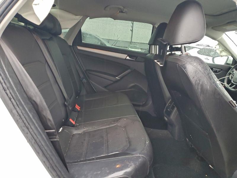 Фото 10 - VOLKSWAGEN PASSAT