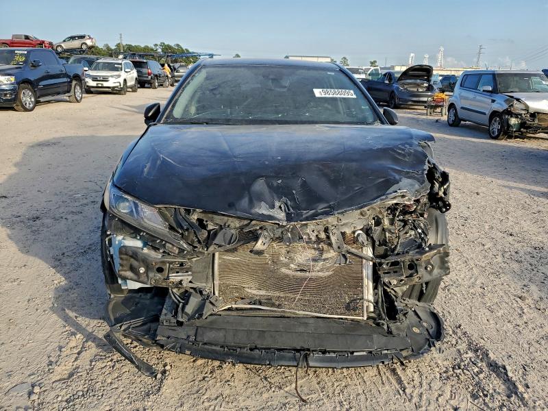 Фото 5 - TOYOTA CAMRY