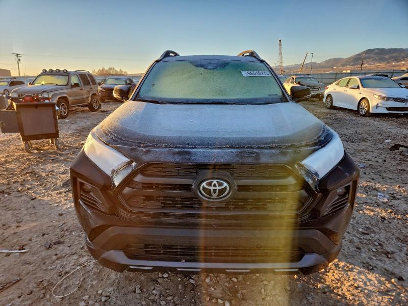 Фото 5 - TOYOTA RAV4