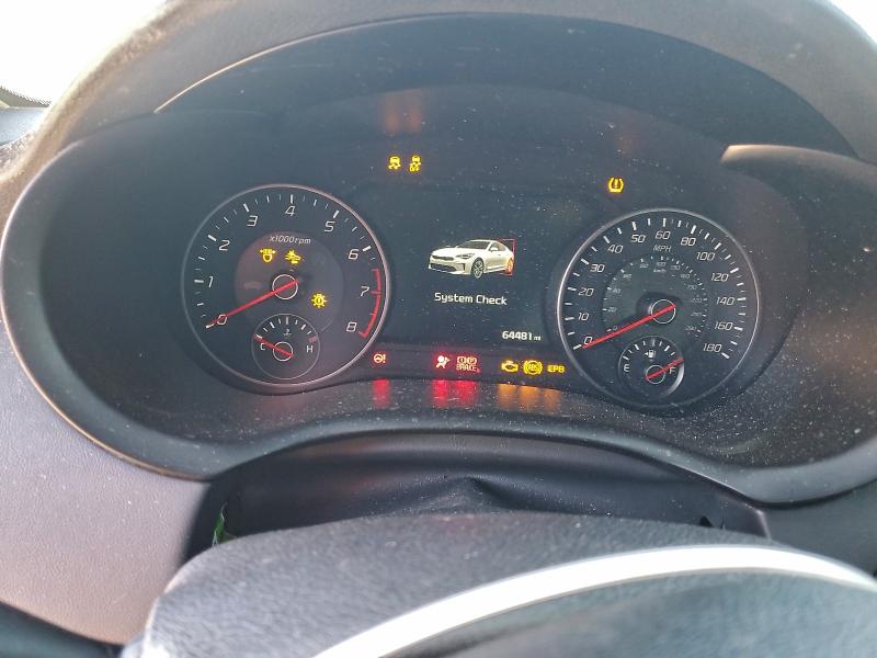 Фото 9 - KIA STINGER