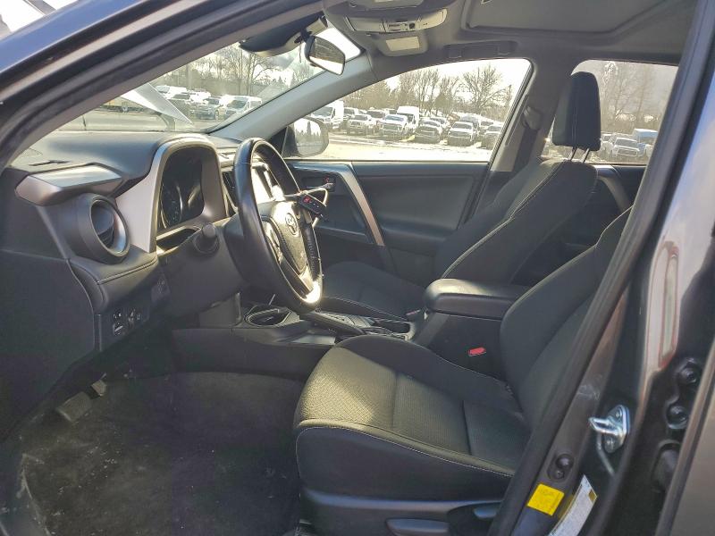 Фото 7 - TOYOTA RAV4