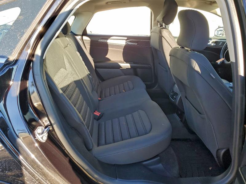 Фото 10 - FORD FUSION