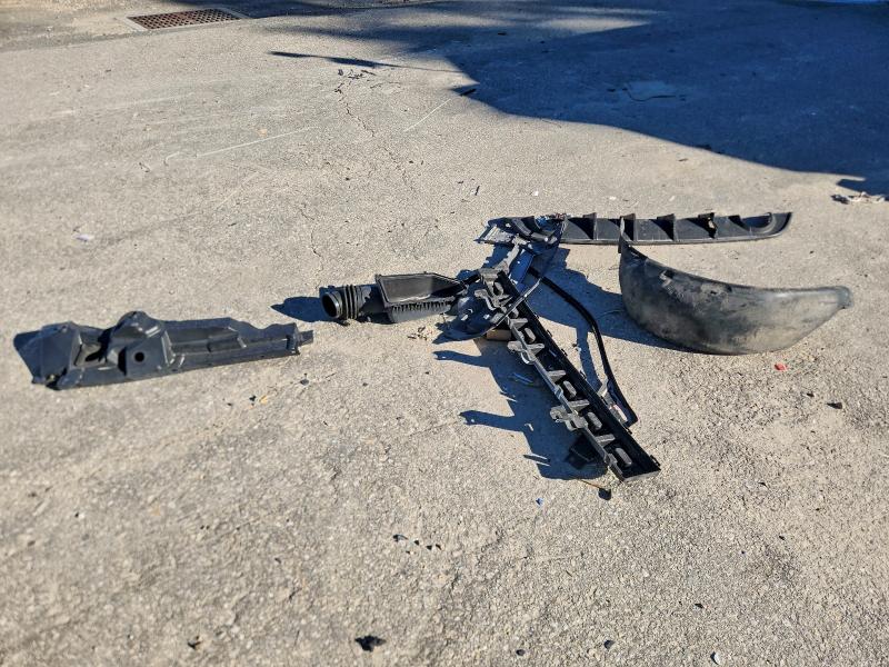 Фото 12 - CHEVROLET COLORADO