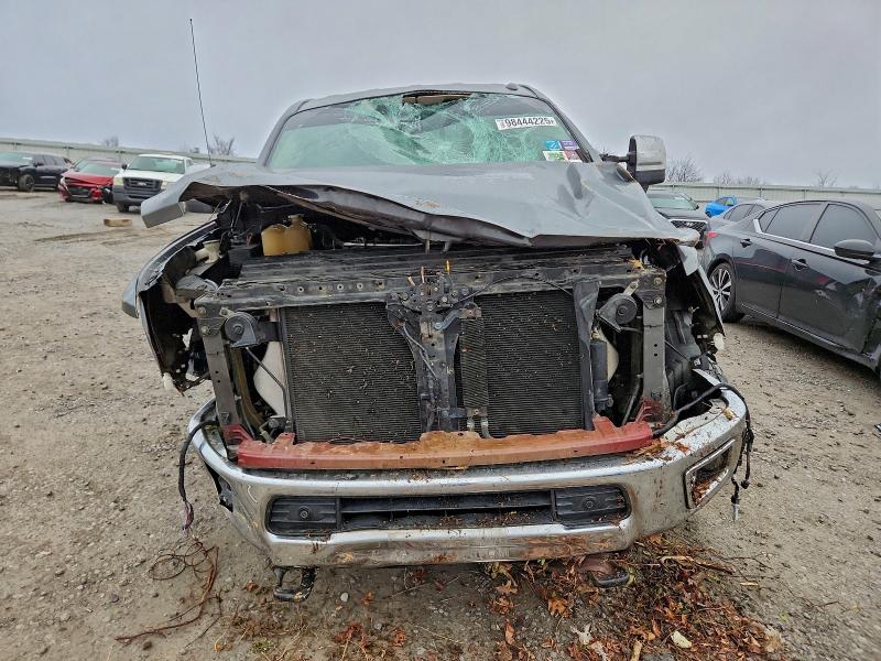 Фото 5 - NISSAN TITAN