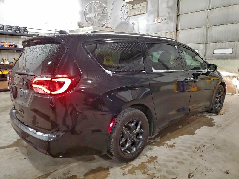 Фото 3 - CHRYSLER PACIFICA