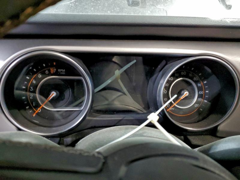 Фото 9 - JEEP GLADIATOR