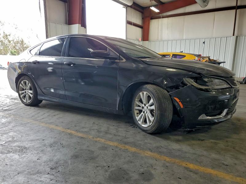 Фото 4 - CHRYSLER 200