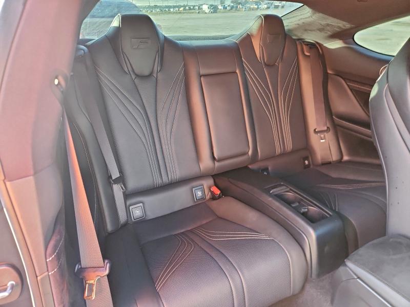 Фото 10 - LEXUS RC