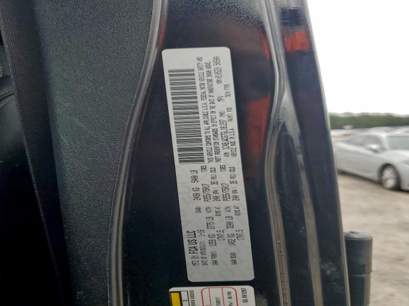 Фото 12 - JEEP WRANGLER