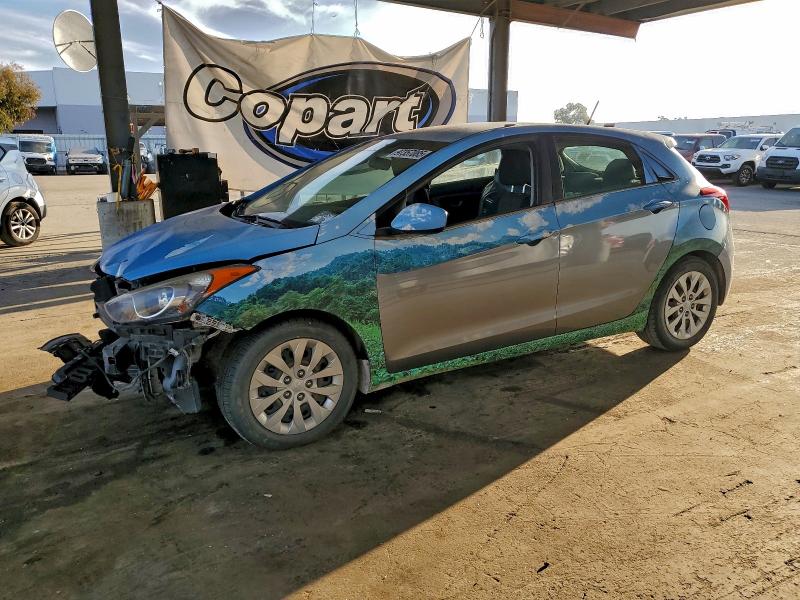 Фото 1 - HYUNDAI ELANTRA