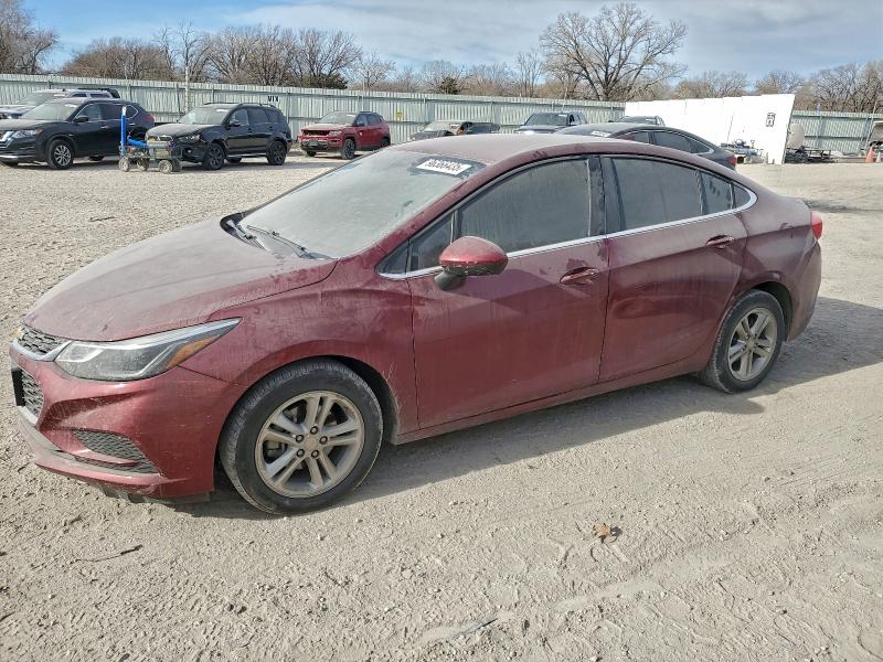 Фото 1 - CHEVROLET CRUZE