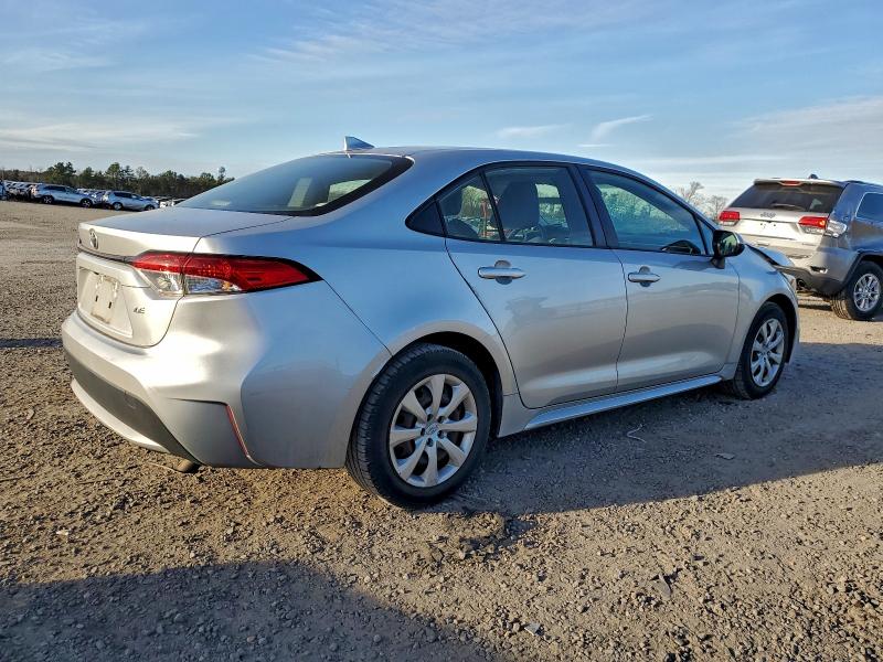 Фото 3 - TOYOTA COROLLA