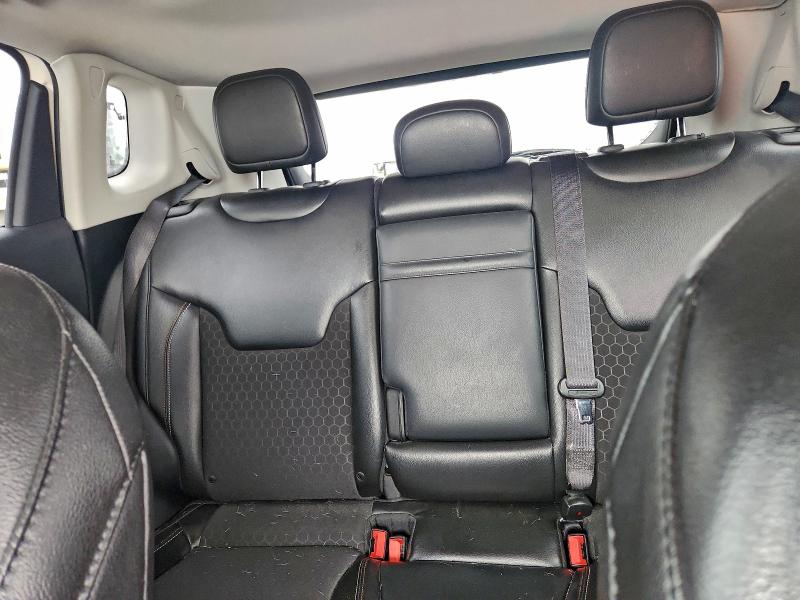 Фото 10 - JEEP COMPASS