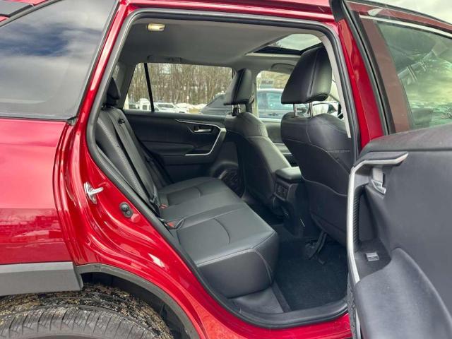 Фото 6 - TOYOTA RAV4