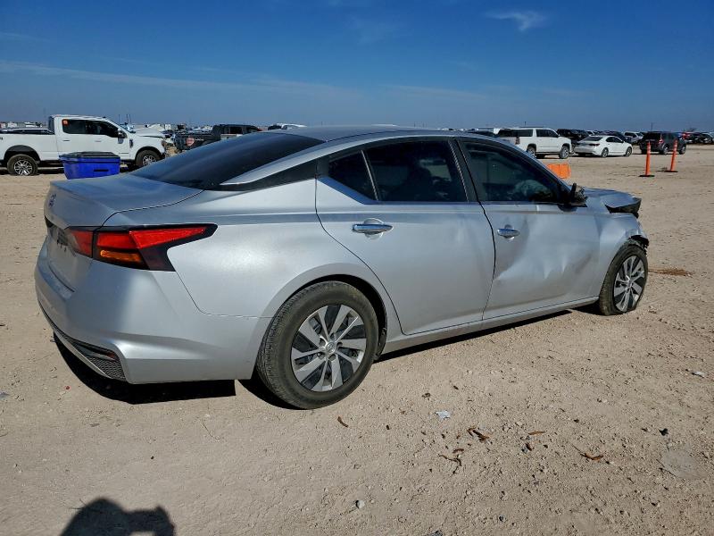 Фото 3 - NISSAN ALTIMA