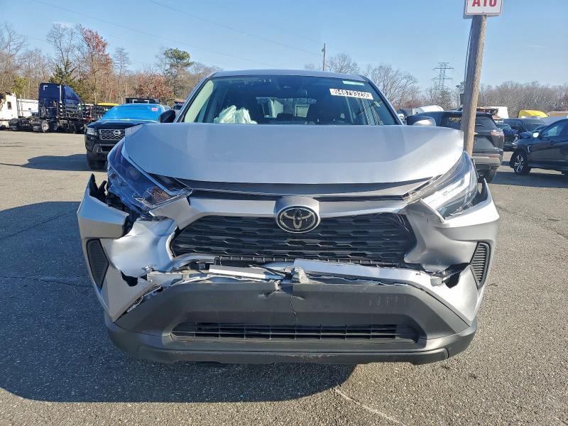 Фото 5 - TOYOTA RAV4