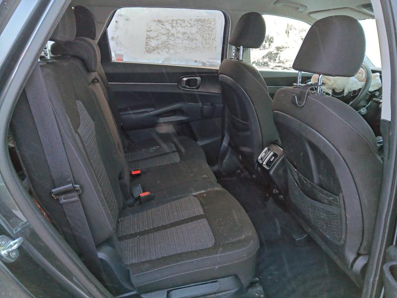 Фото 10 - KIA SORENTO