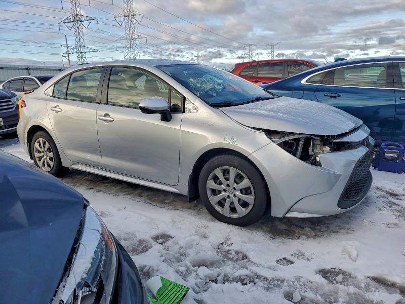 Фото 4 - TOYOTA COROLLA