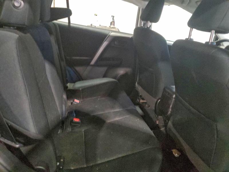 Фото 11 - TOYOTA RAV4