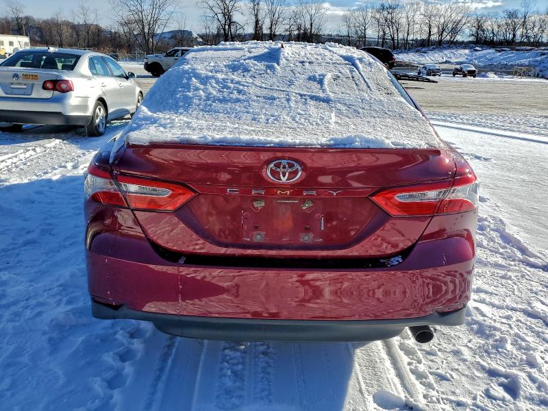 Фото 6 - TOYOTA CAMRY