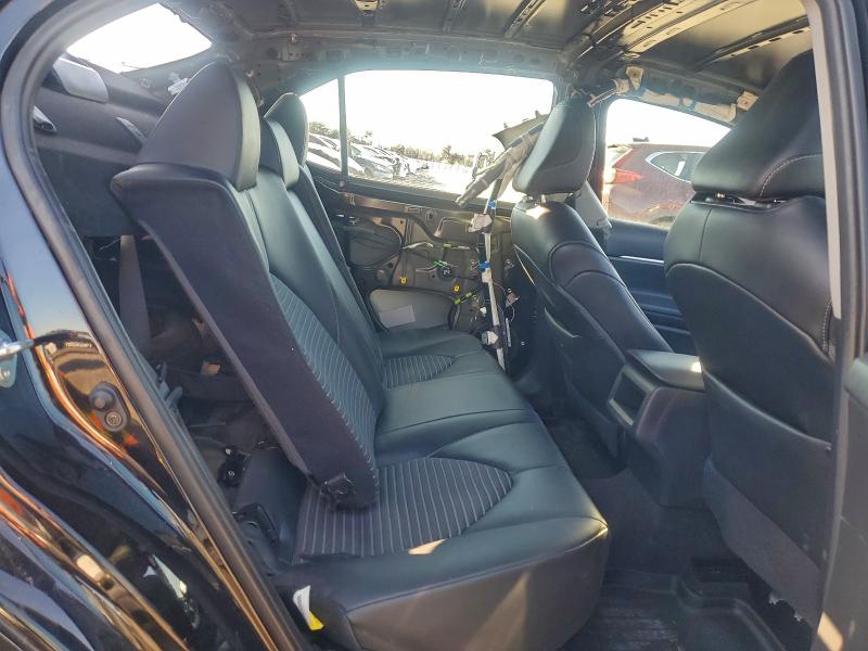 Фото 10 - TOYOTA CAMRY