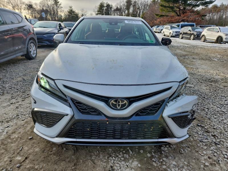 Фото 5 - TOYOTA CAMRY