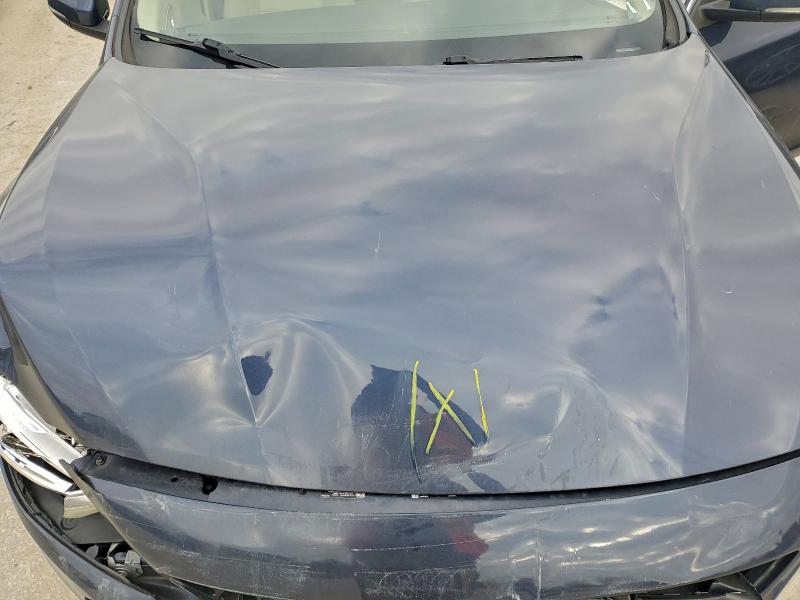 Фото 11 - VOLVO S60