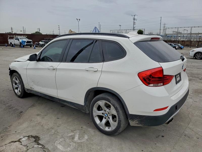 Фото 2 - BMW X1