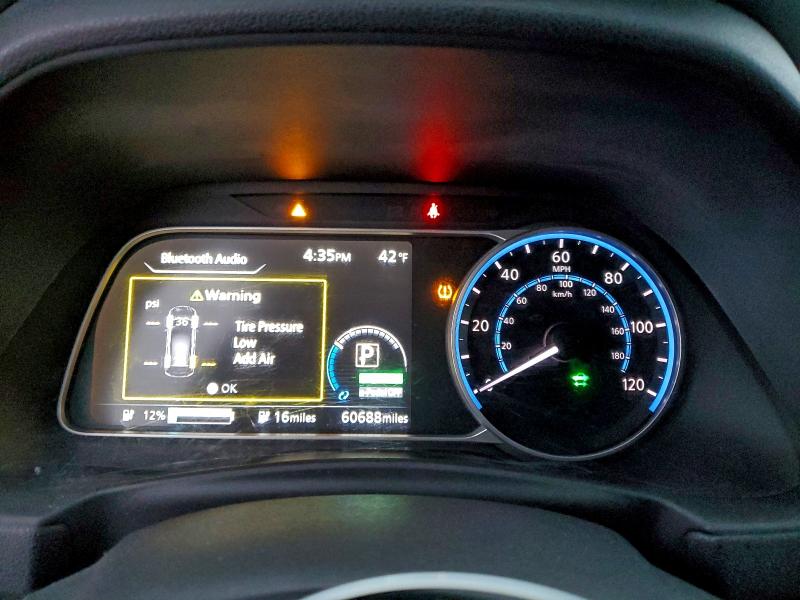 Фото 9 - NISSAN LEAF