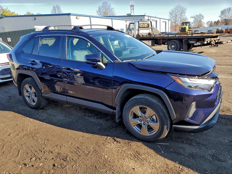 Фото 4 - TOYOTA RAV4