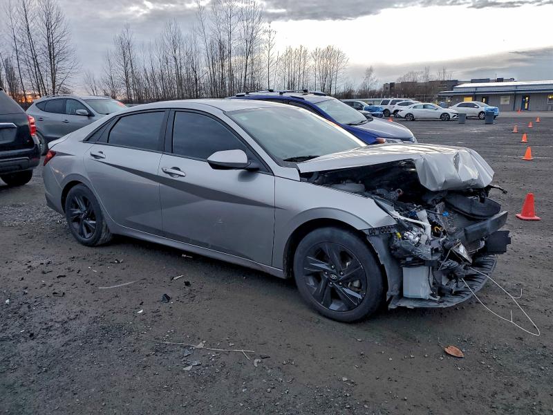 Фото 4 - HYUNDAI ELANTRA