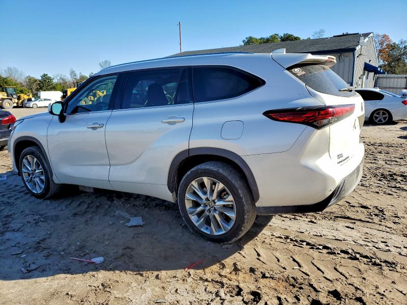 Фото 2 - TOYOTA HIGHLANDER