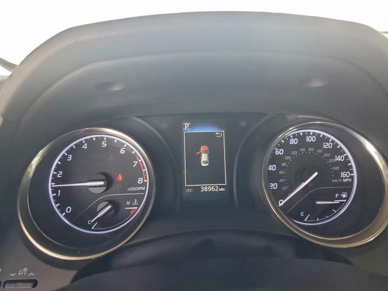 Фото 9 - TOYOTA CAMRY