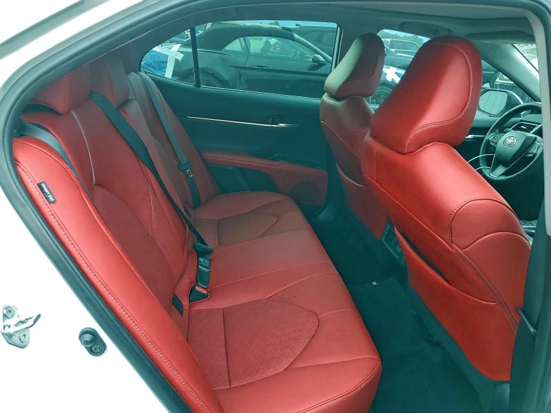 Фото 10 - TOYOTA CAMRY